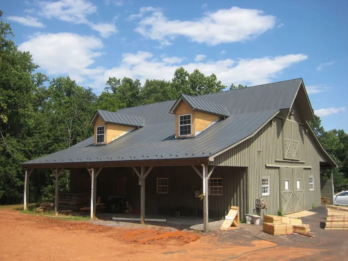 Expert Emergency Roof Leak Repair workmanship in Manistee